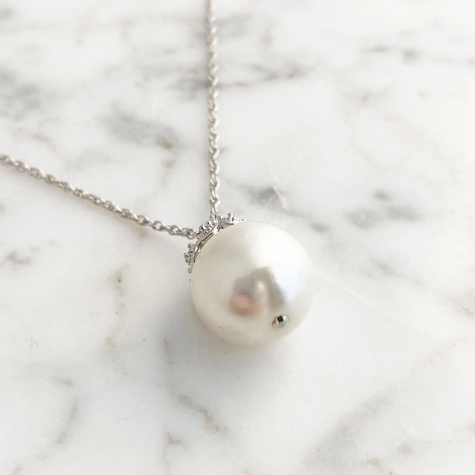 ABBOTT statement pearl pendant necklace