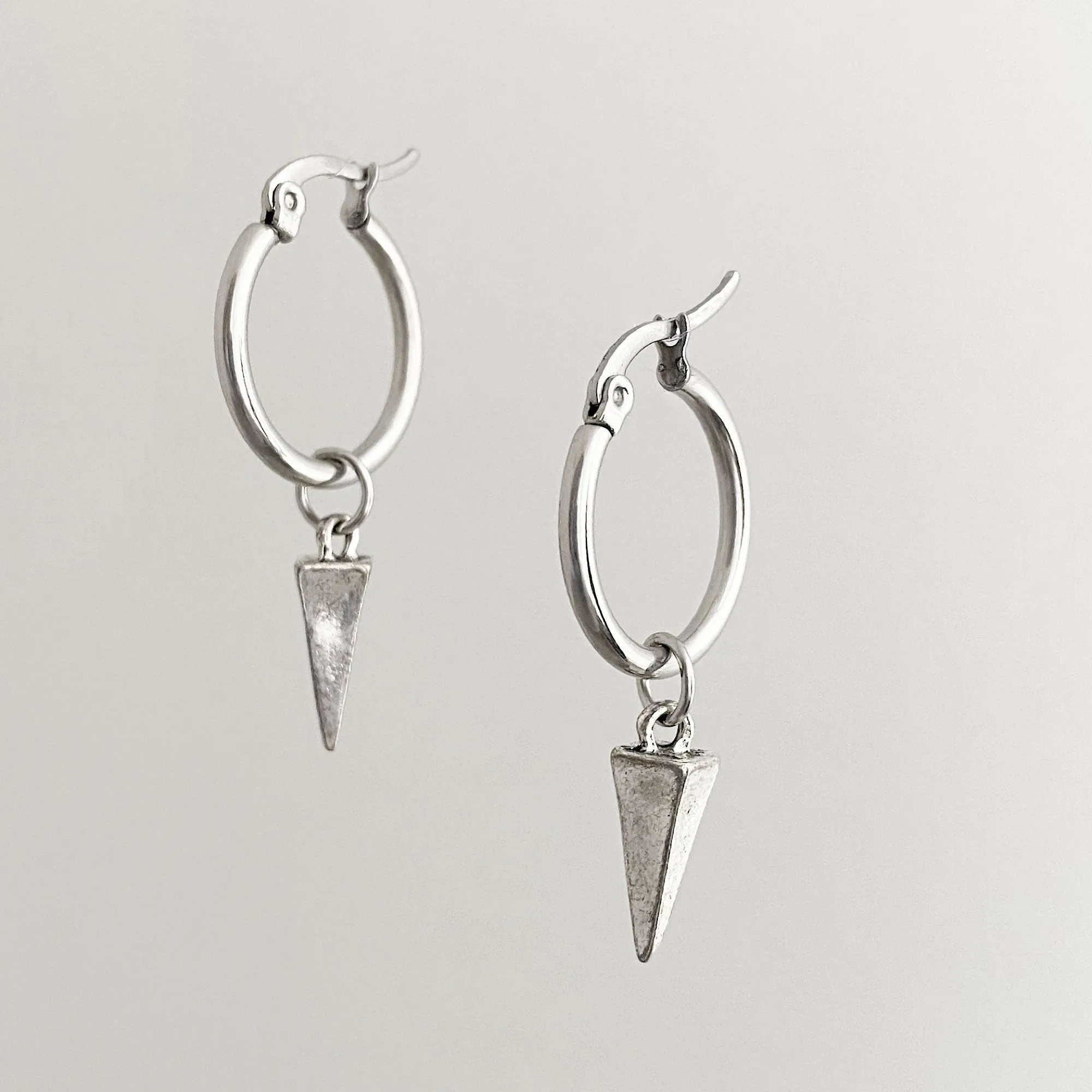 ARLYSS silver spike hoop earrings