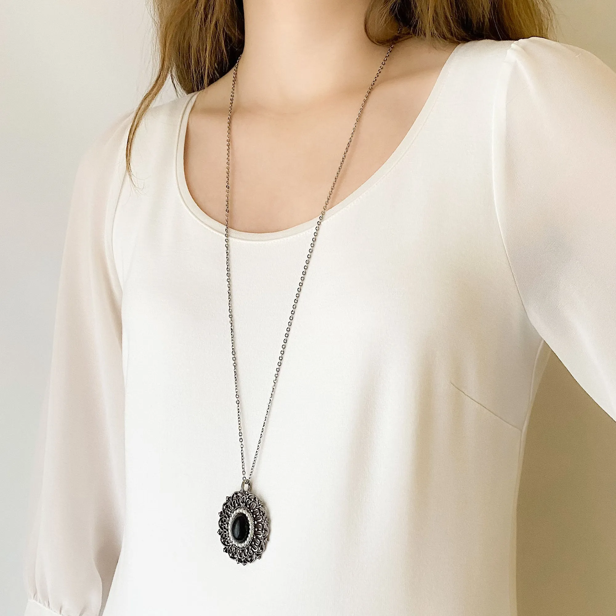 ARMAND statement black pendant necklace