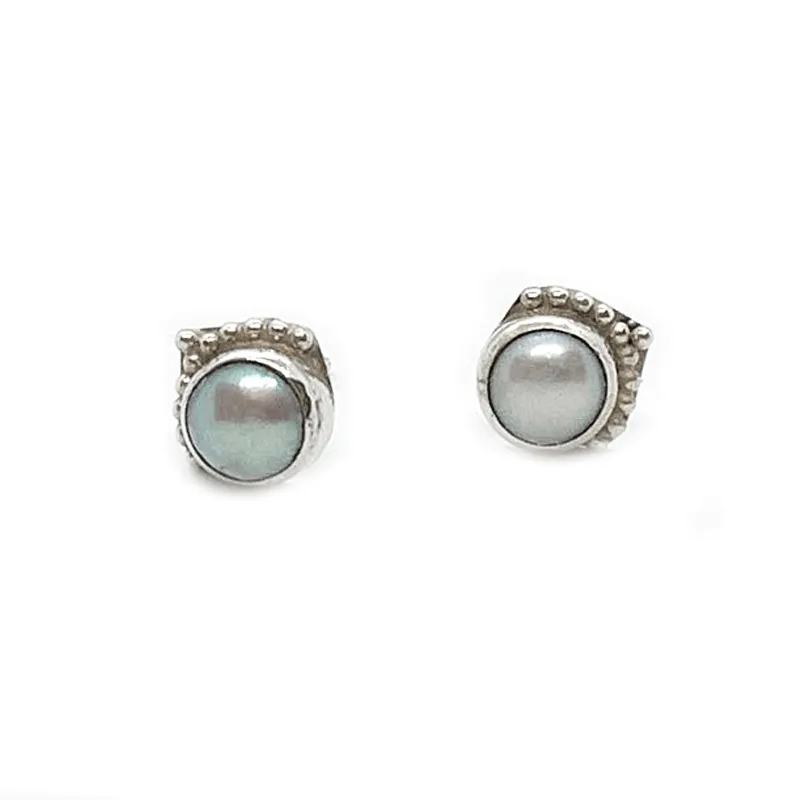 Chotto Pearl Bohemian Earrings