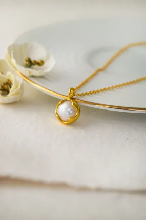 Clover Pearl Gold Plated Sterling Silver Pendant Chain Necklace