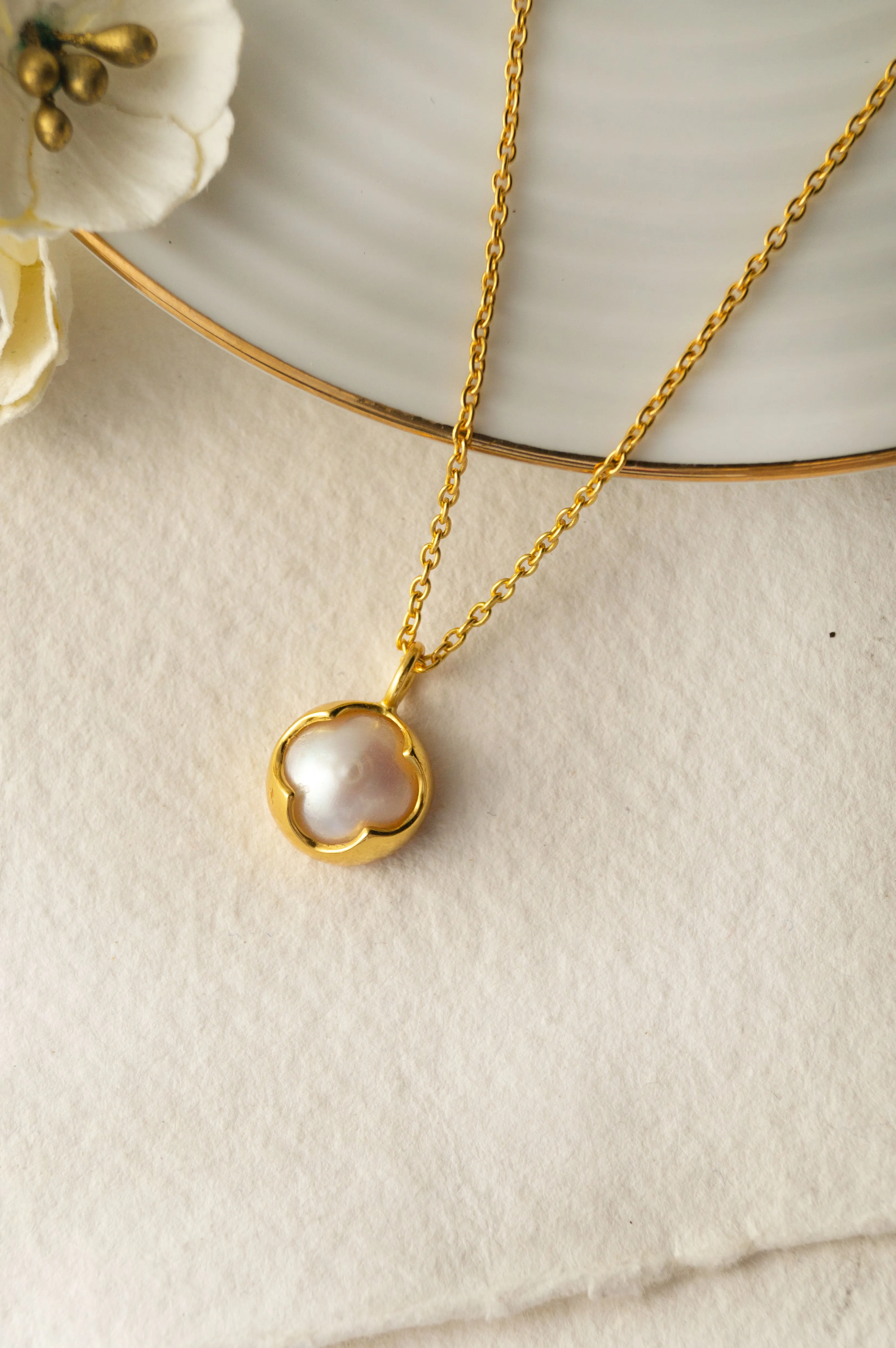 Clover Pearl Gold Plated Sterling Silver Pendant Chain Necklace