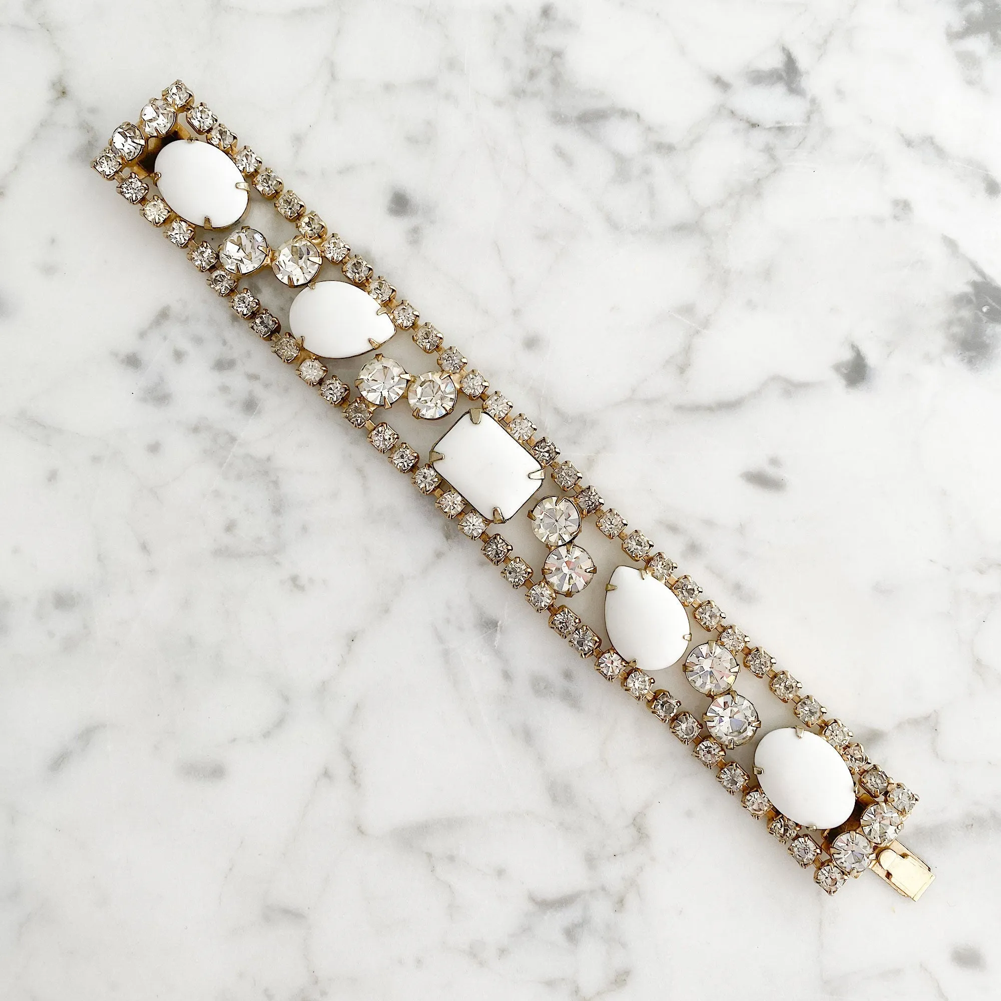 DAKOTA vintage white rhinestone bracelet