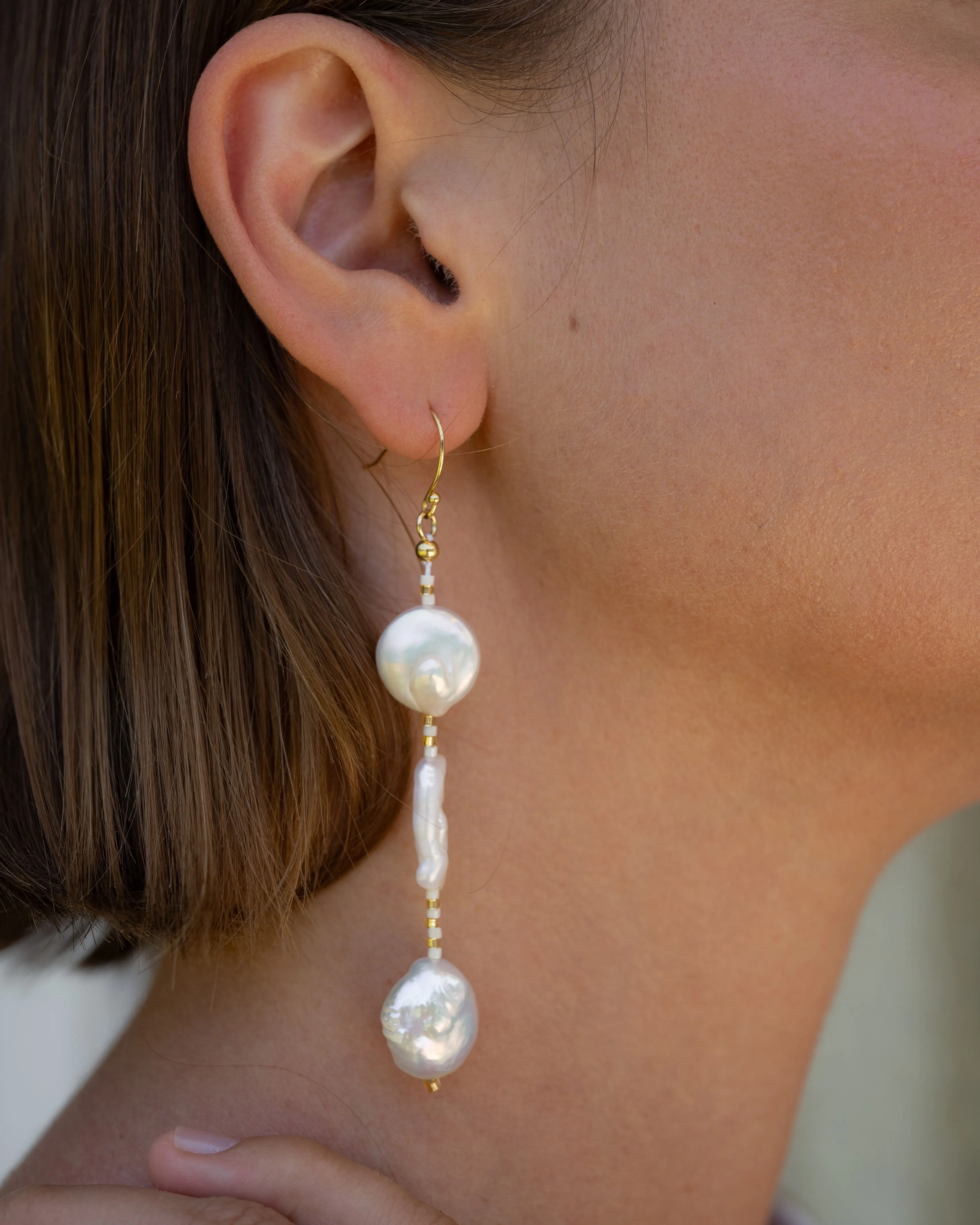 ECLIPSE - PEARL DROP EARRINGS