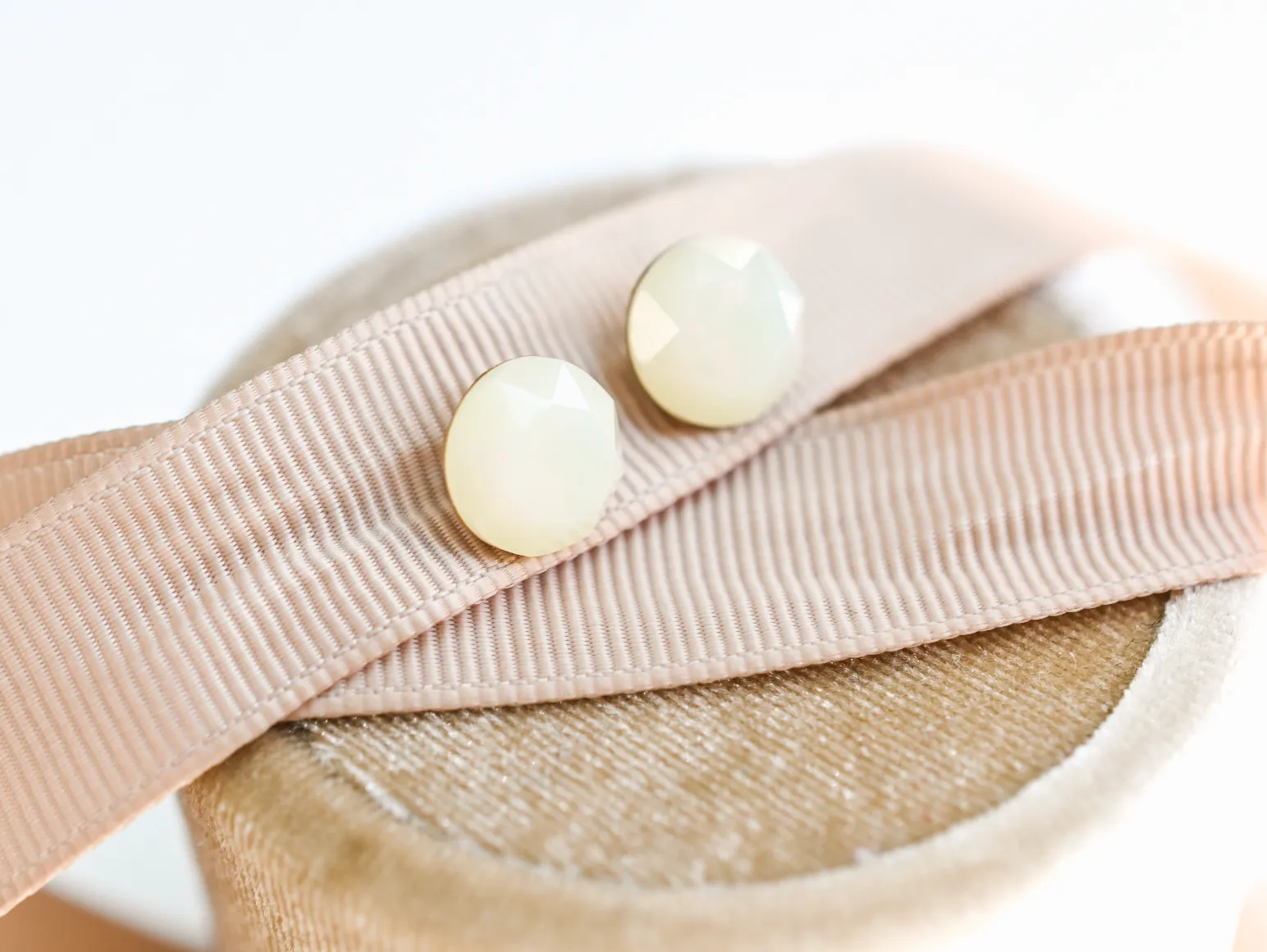 Gemstone Studs - Swarovski Cream Oplaite