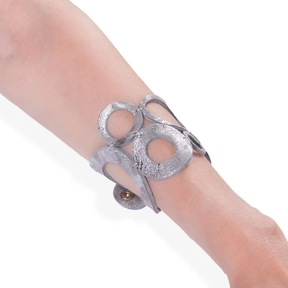 Handmade Leather Sparkling Silver Gray Rings Bracelet