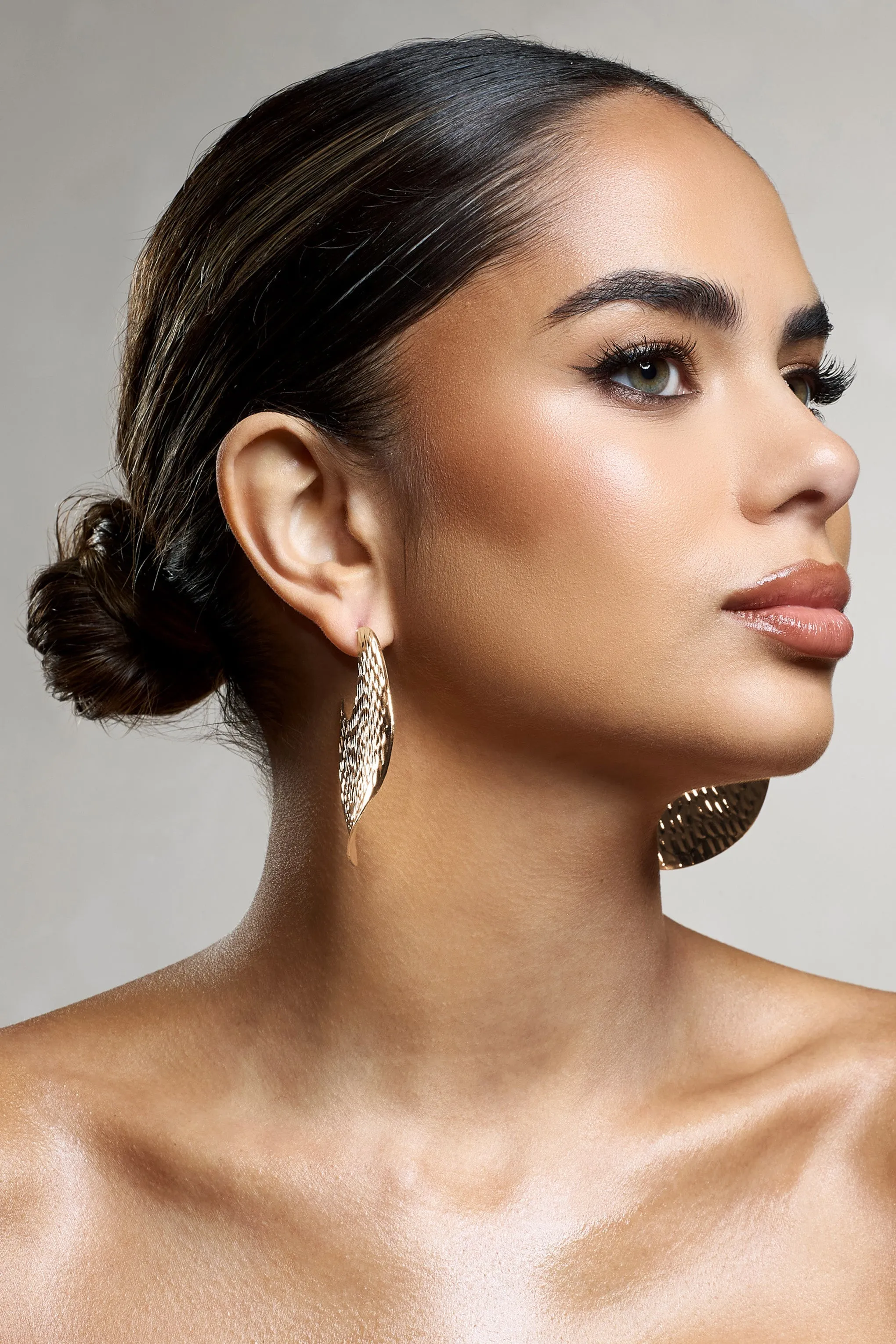 Iman | Gold Hammered Disc Earrings