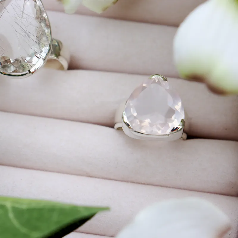 Maan Rose Quartz Bohemian Ring