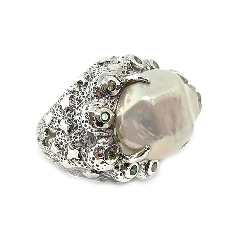 Mabe Pearl With Gemstone Ring