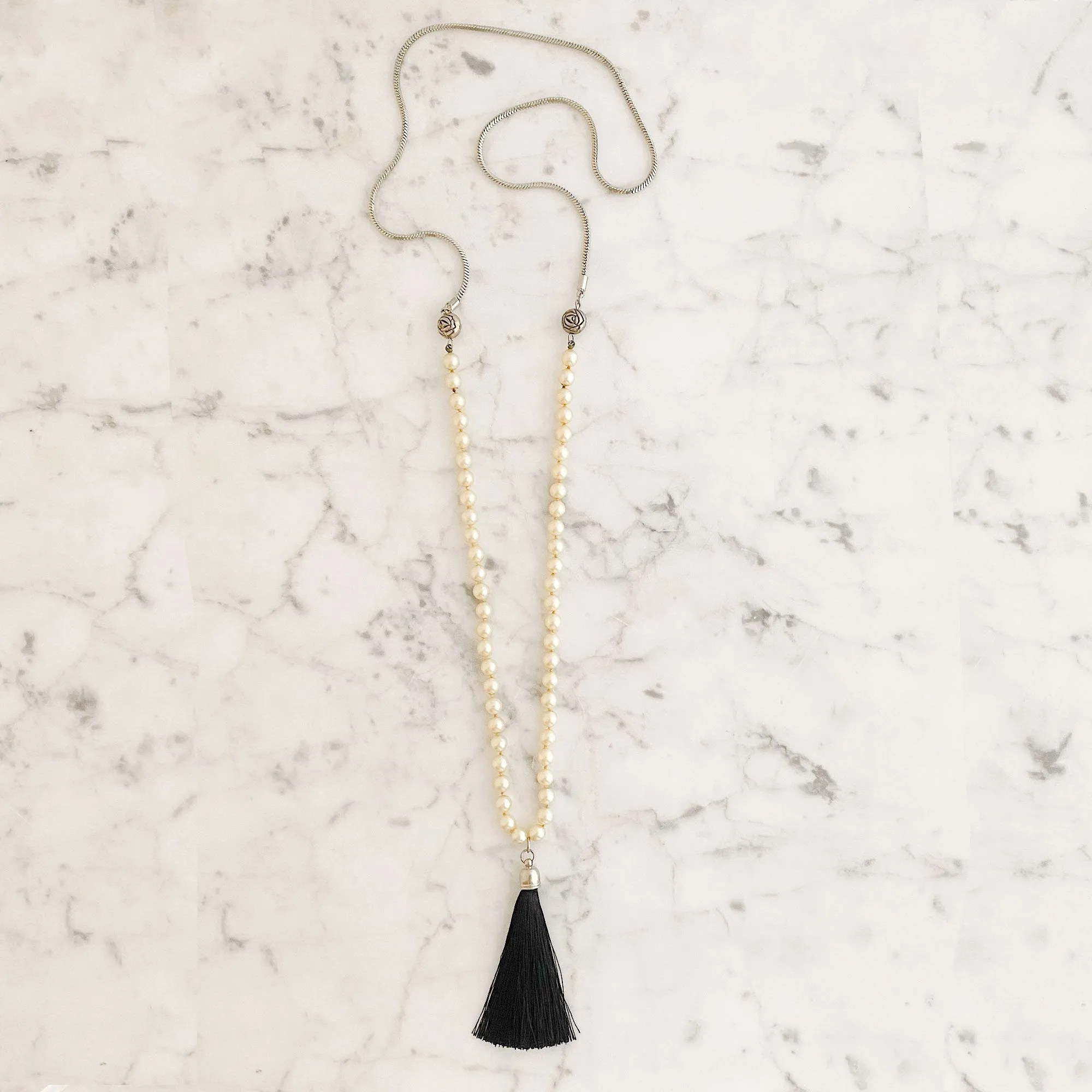 QUESTA pearl and tassel necklace