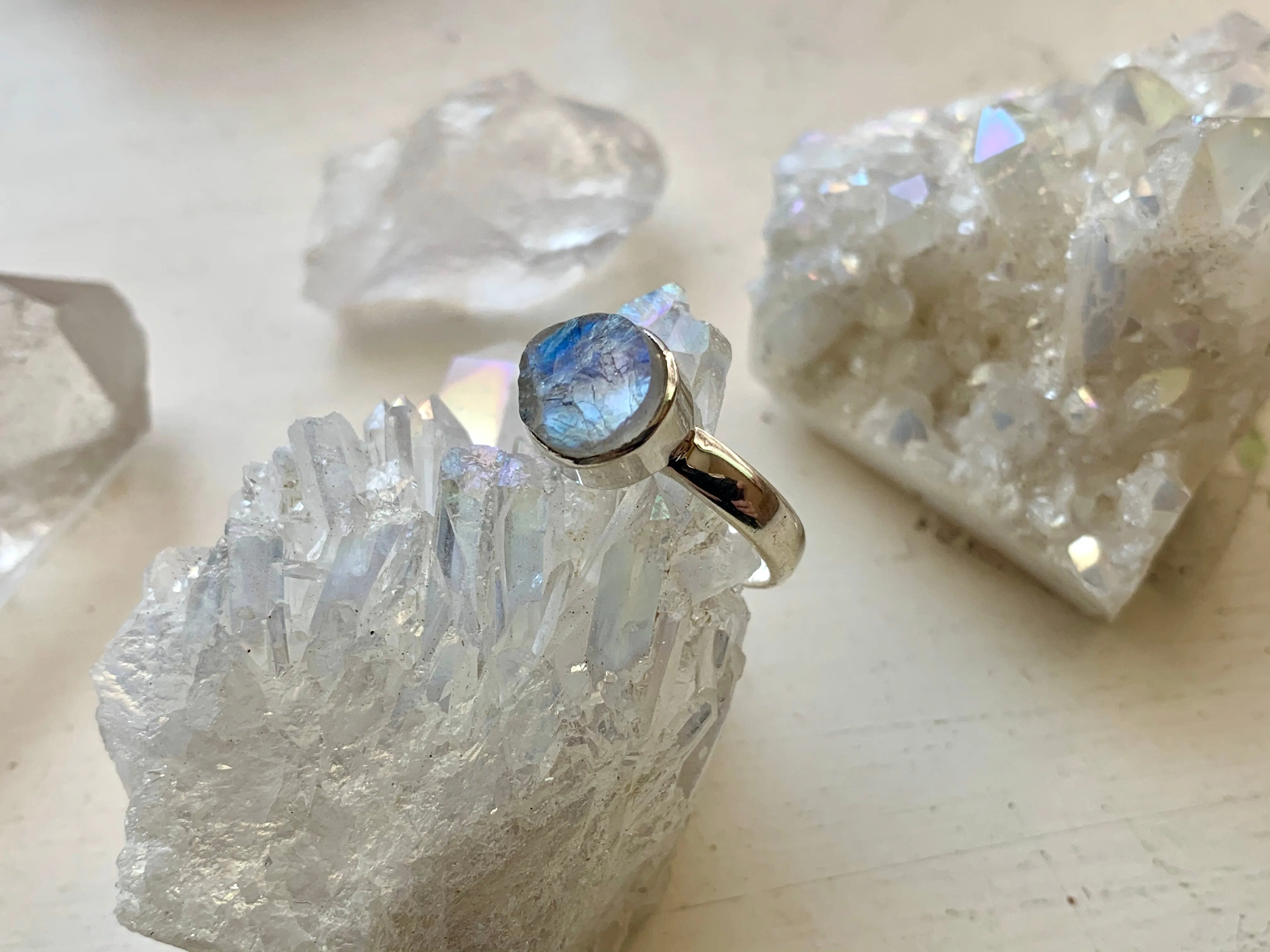 Raw Moonstone Akoni Ring - Small Round (US 8)