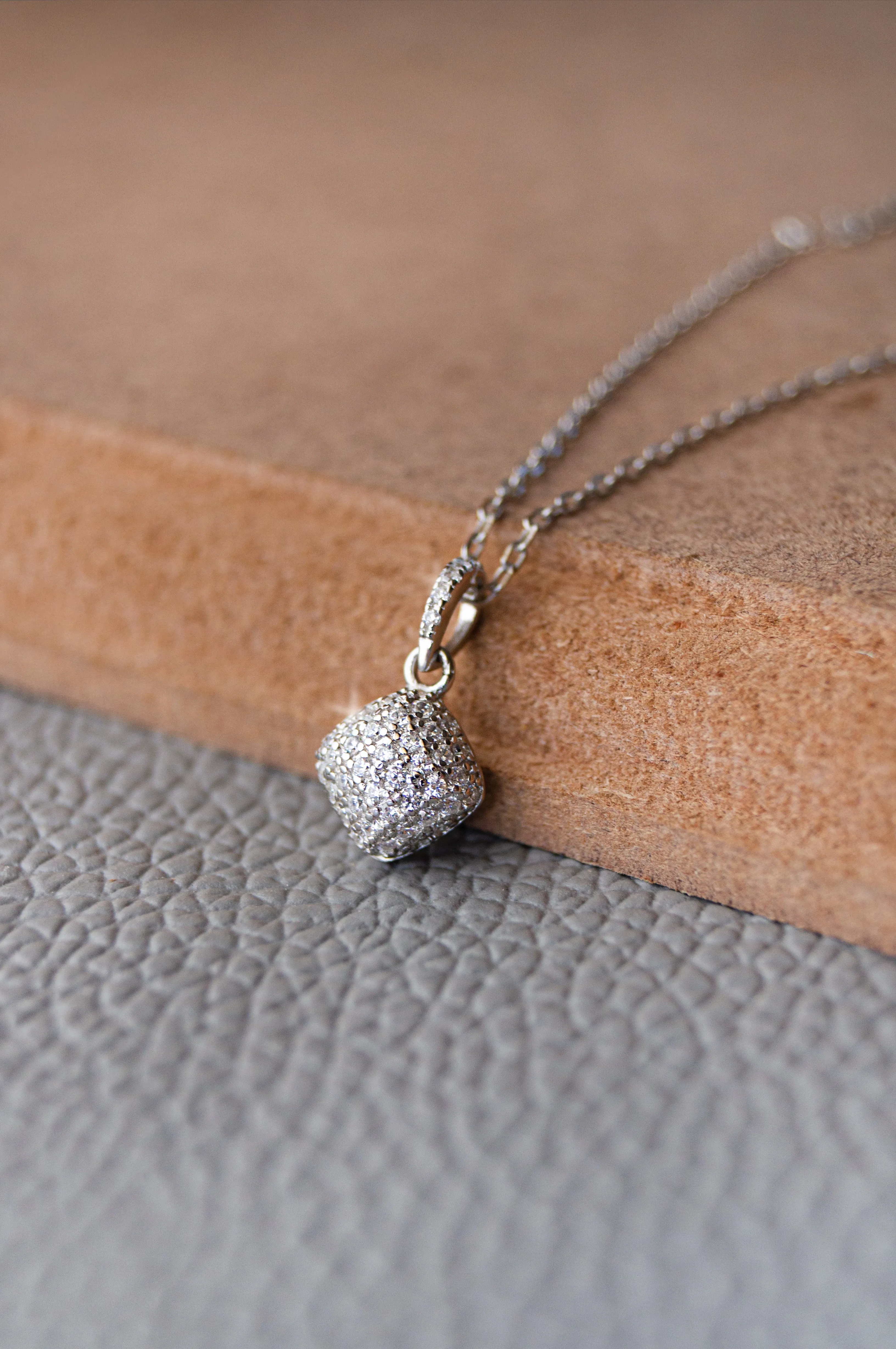 Sparkling Dust Sterling Silver Pendant With Chain