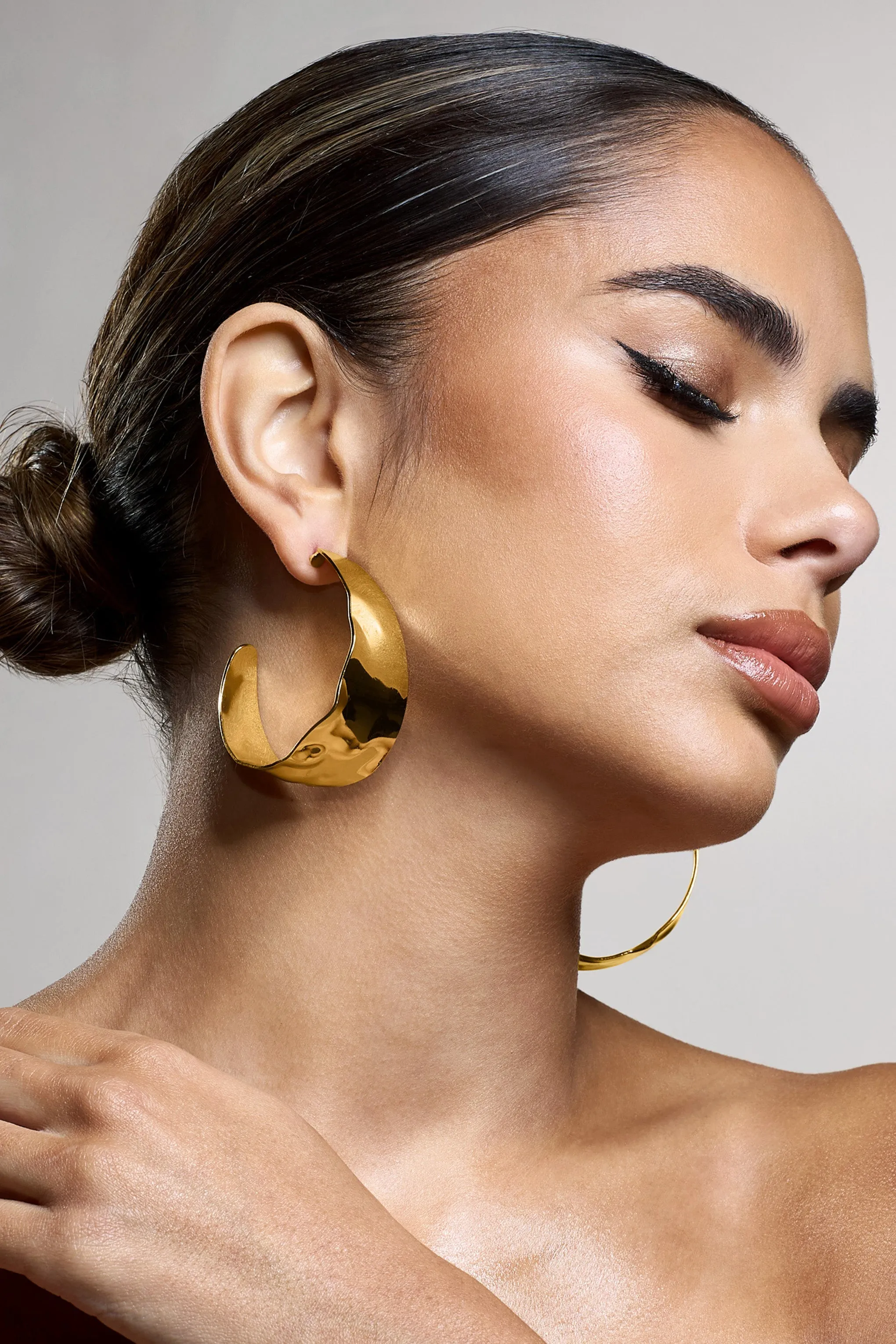 Splendor | Gold Textured Chunky Hoop Earrings