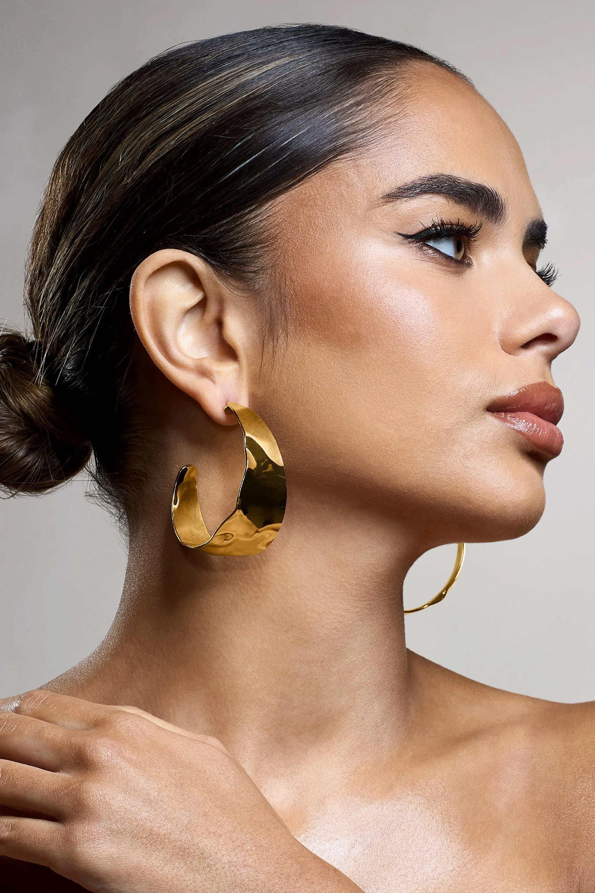 Splendor | Gold Textured Chunky Hoop Earrings