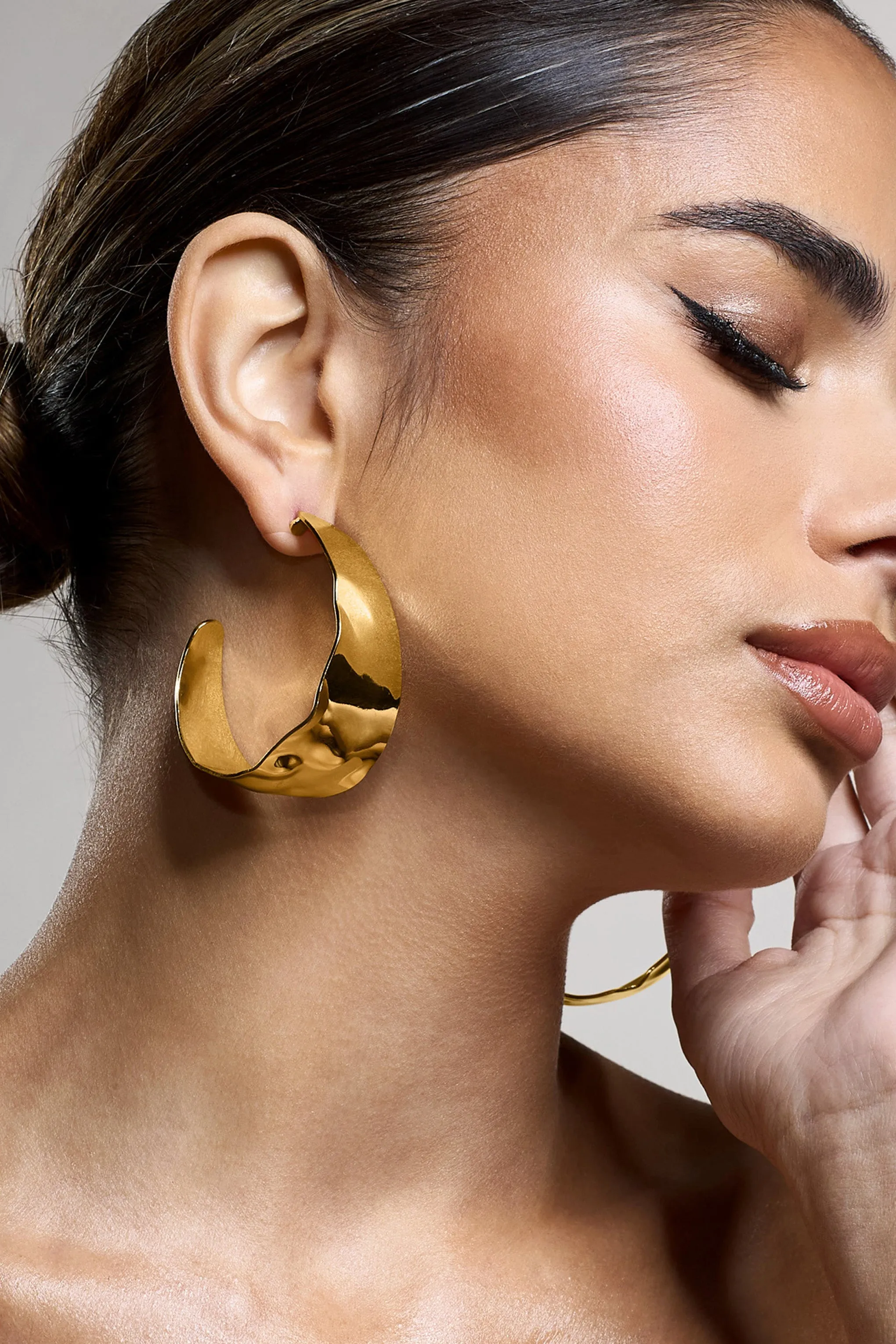 Splendor | Gold Textured Chunky Hoop Earrings