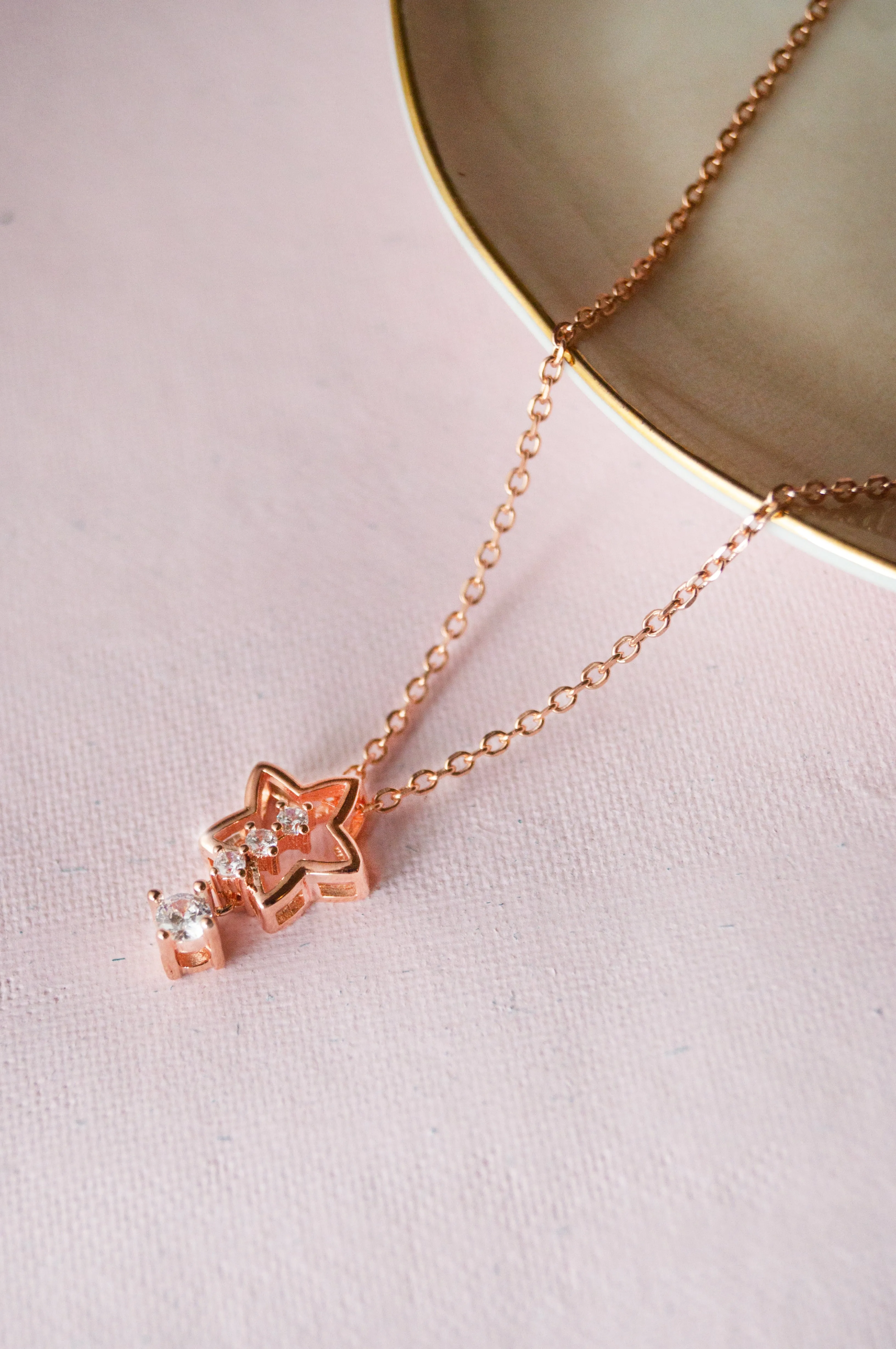 Tail Star Sparkly Rose Gold Plated Sterling Silver Pendant With Chain Necklace