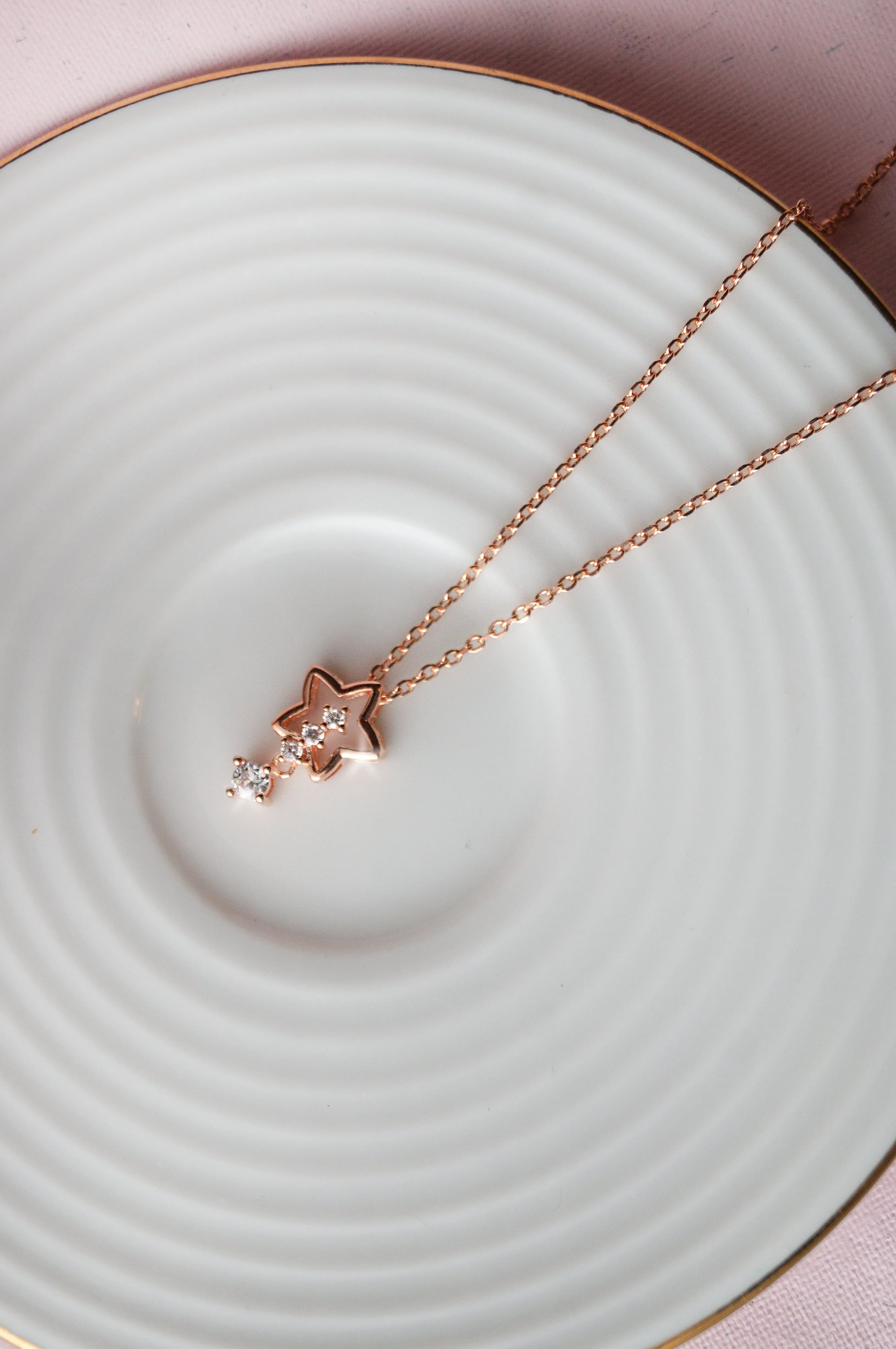 Tail Star Sparkly Rose Gold Plated Sterling Silver Pendant With Chain Necklace