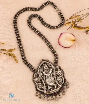 The Yadhunandana Silver Krishna Chain Nakkasi Necklace