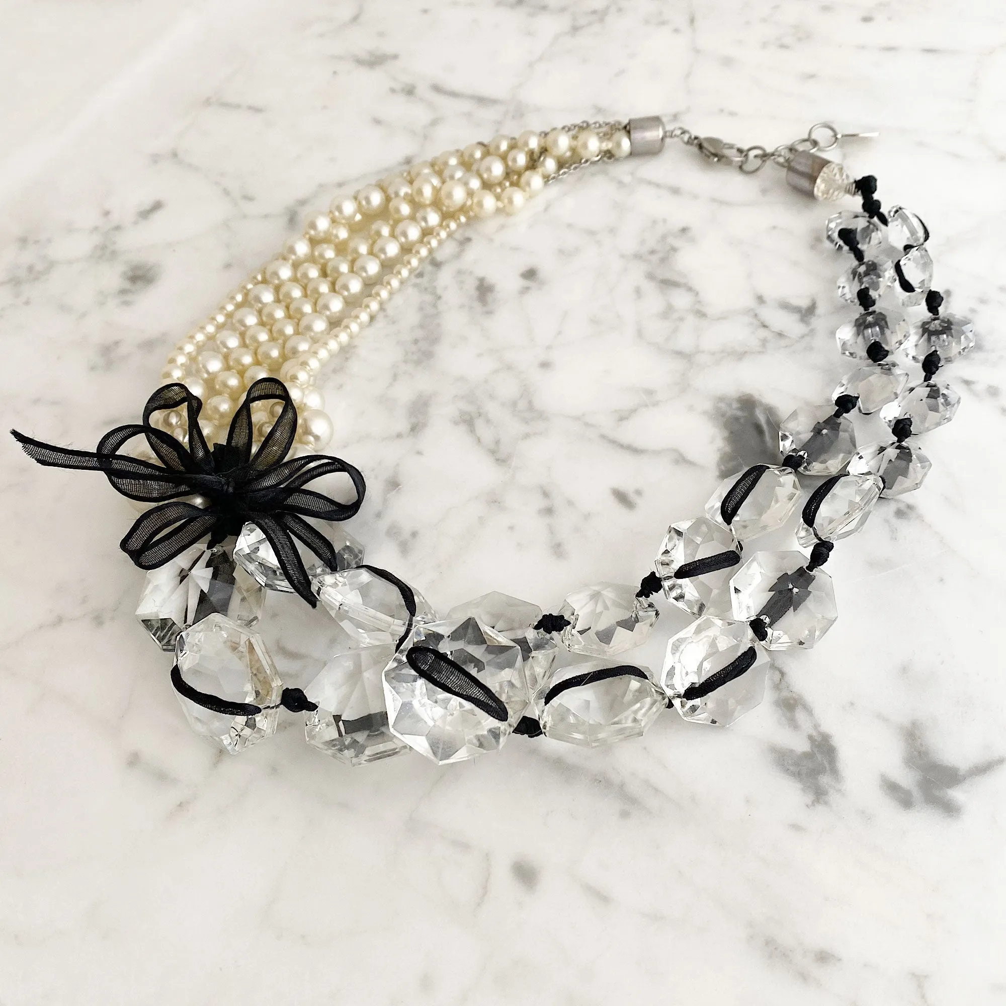 VIVA pearl crystal and ribbon necklace