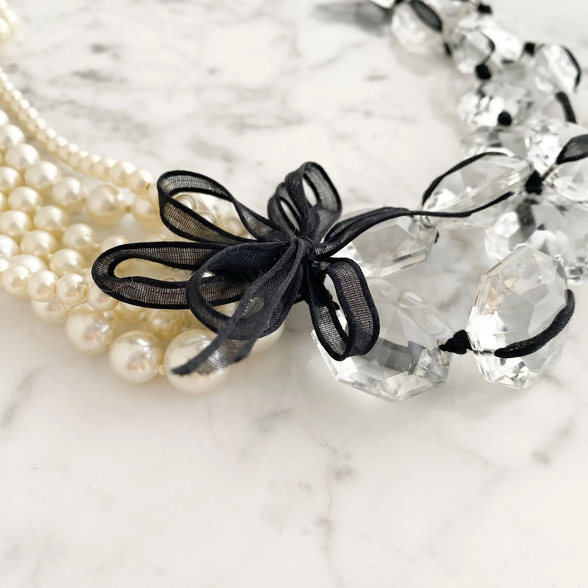 VIVA pearl crystal and ribbon necklace