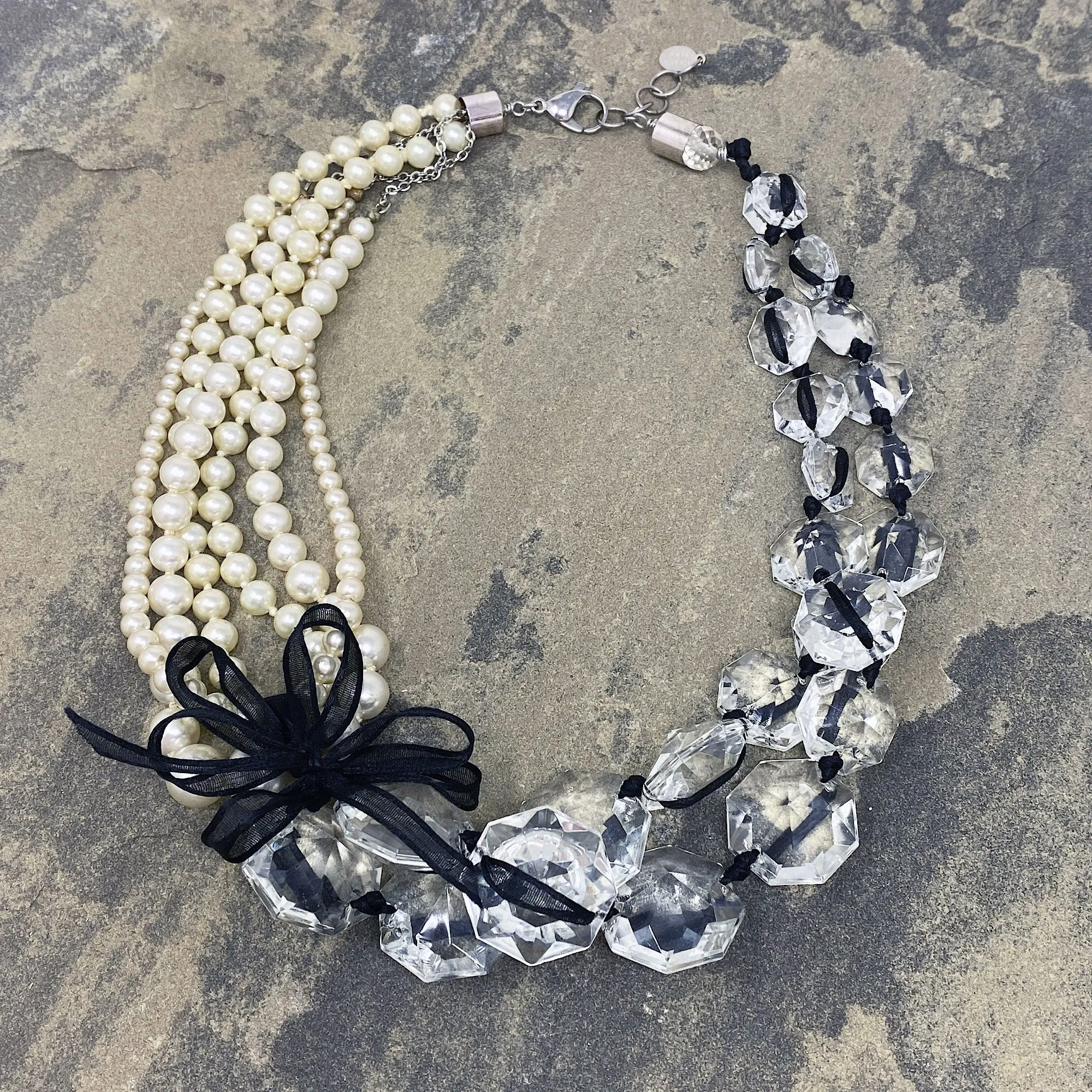 VIVA pearl crystal and ribbon necklace