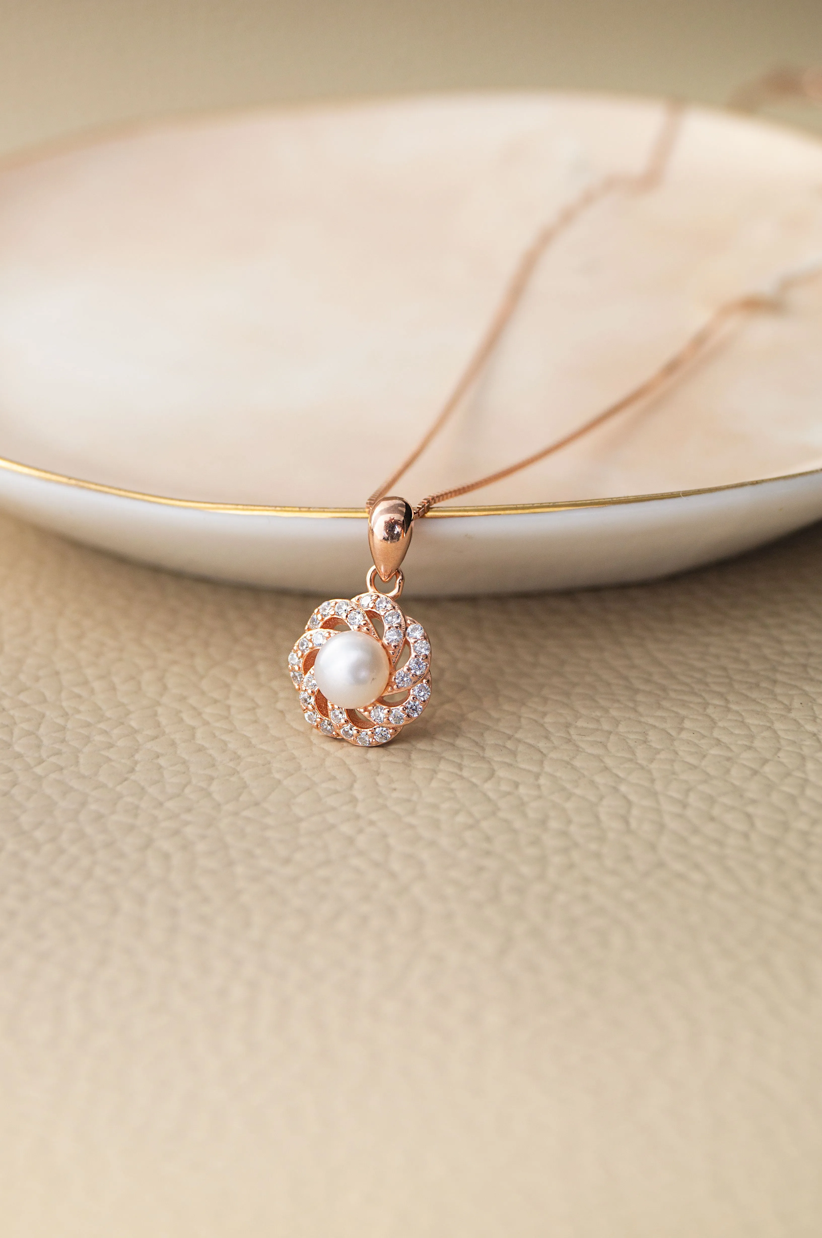 Whirlpool With Pearl Rose Gold Plated Sterling Silver Pendant